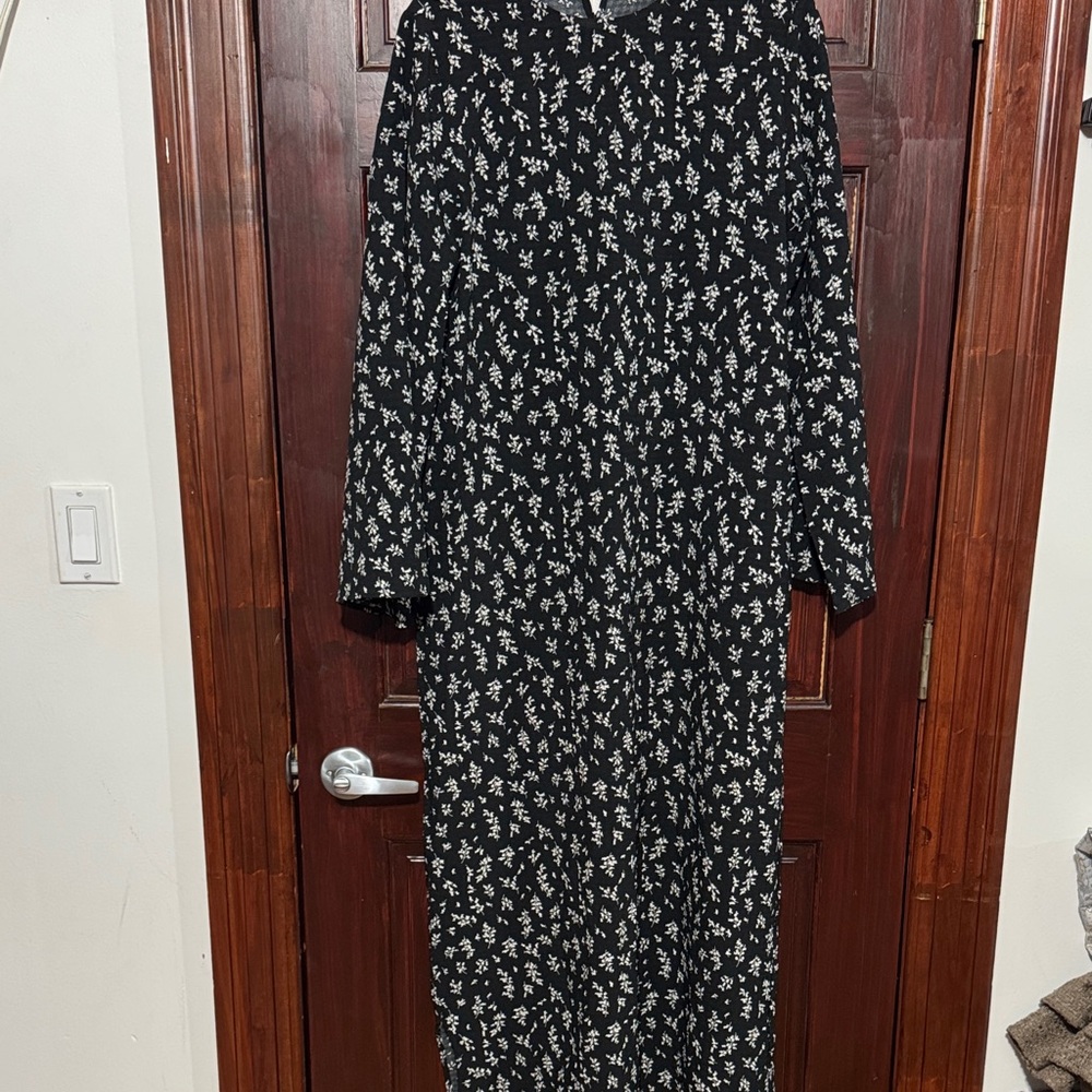 Elegant Black and White Floral Dress